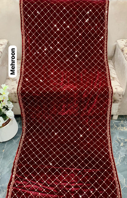 Tarz Luxe – Bareeze Soft Velvet Sequence Embroidered Shawl