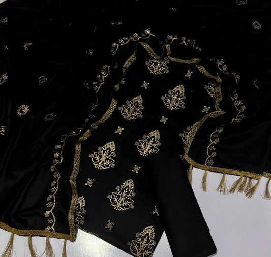 Tarz Luxe – Bonanza Satrangi Marina Dhanak Winter Collection